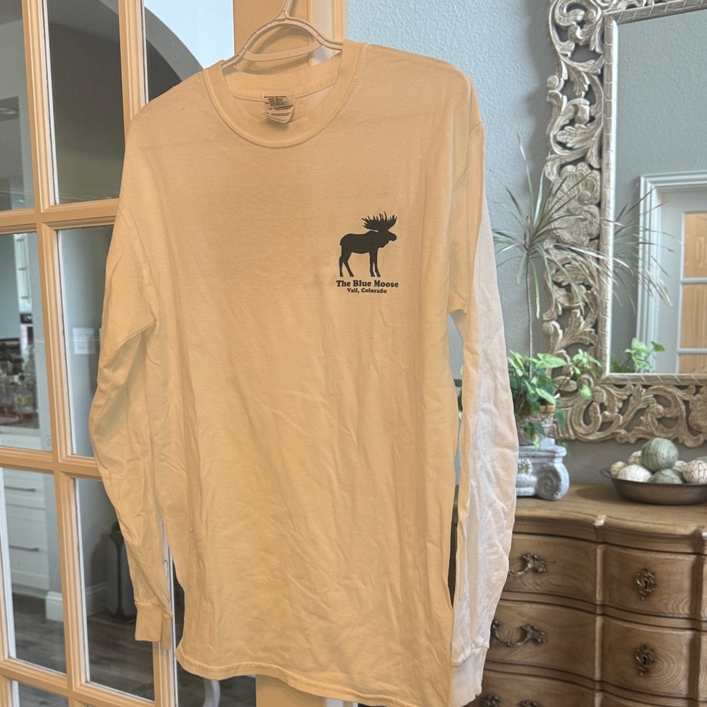 White Long Tee Sleeve Shirt Size M